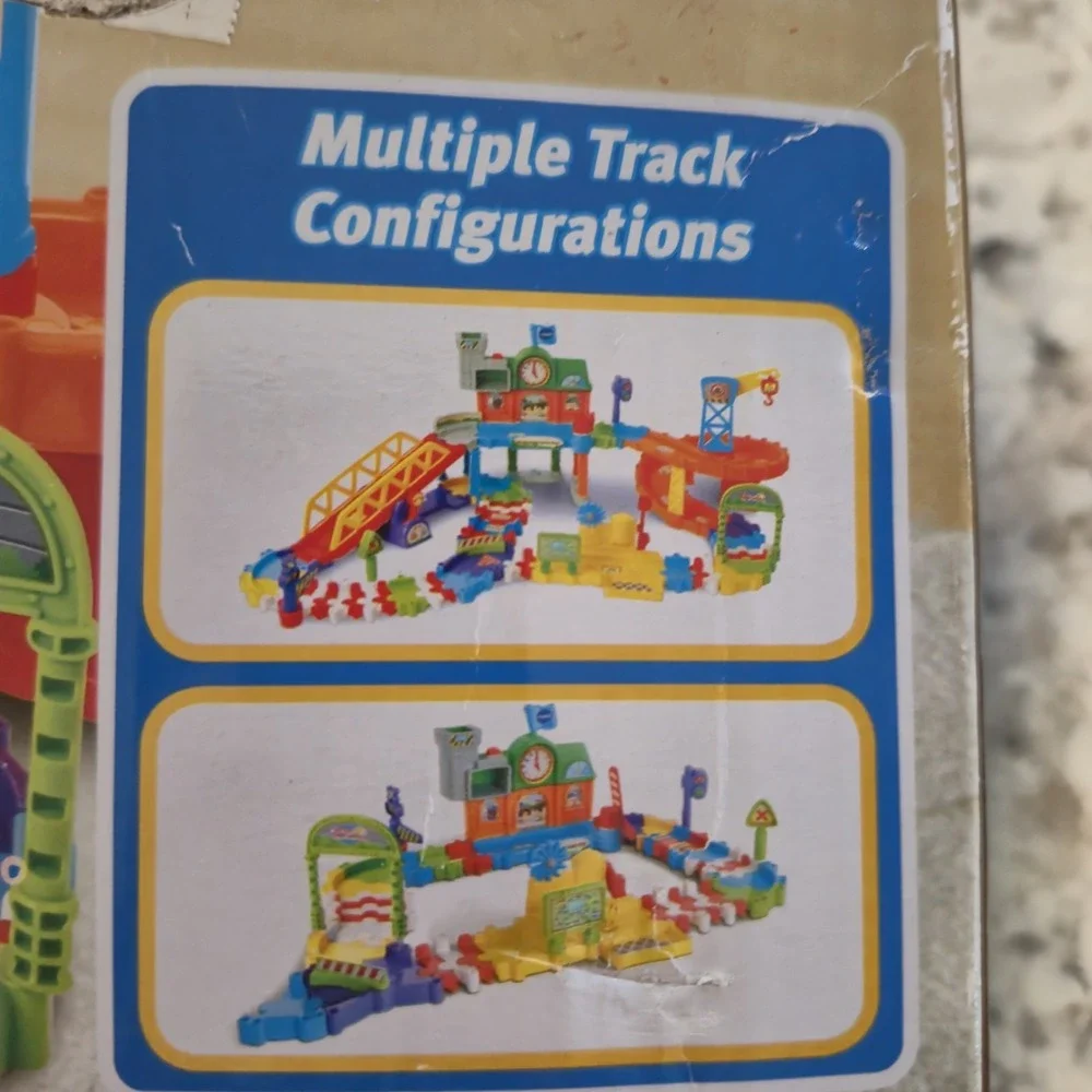 VTech Go! Go! Smart Wheels Roadmaster Train Set 73 Pc Playset New Open Ugly Box